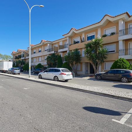 Apartamento Junto Nova&Praia Carcavelos II Екстериор снимка