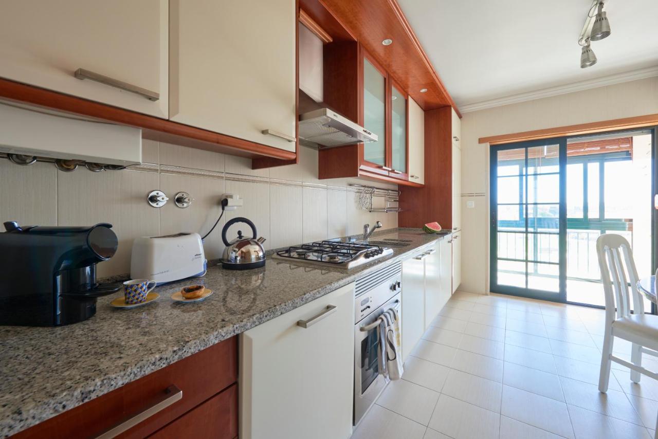 Apartamento Junto Nova&Praia Carcavelos II Екстериор снимка