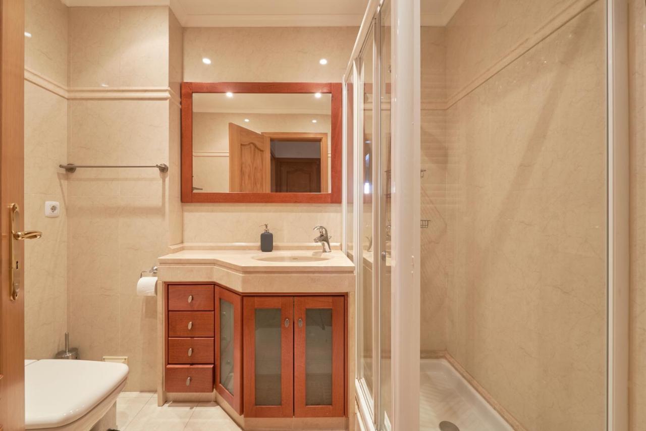 Apartamento Junto Nova&Praia Carcavelos II Екстериор снимка